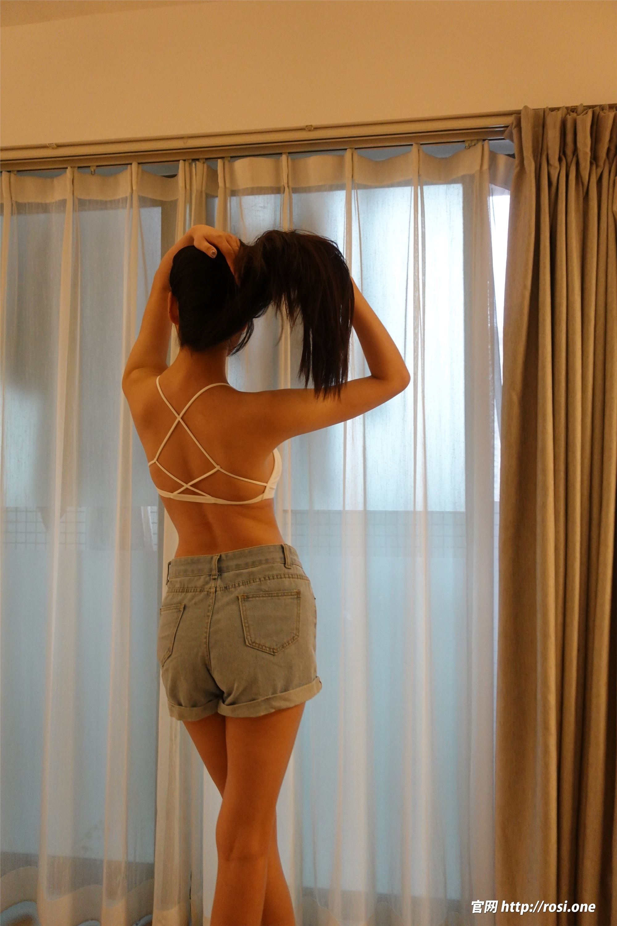 ROSI写真 2022.08.04 NO.3895